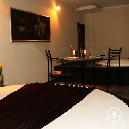 Monte Carlo Inn Montes Claros Esterno foto